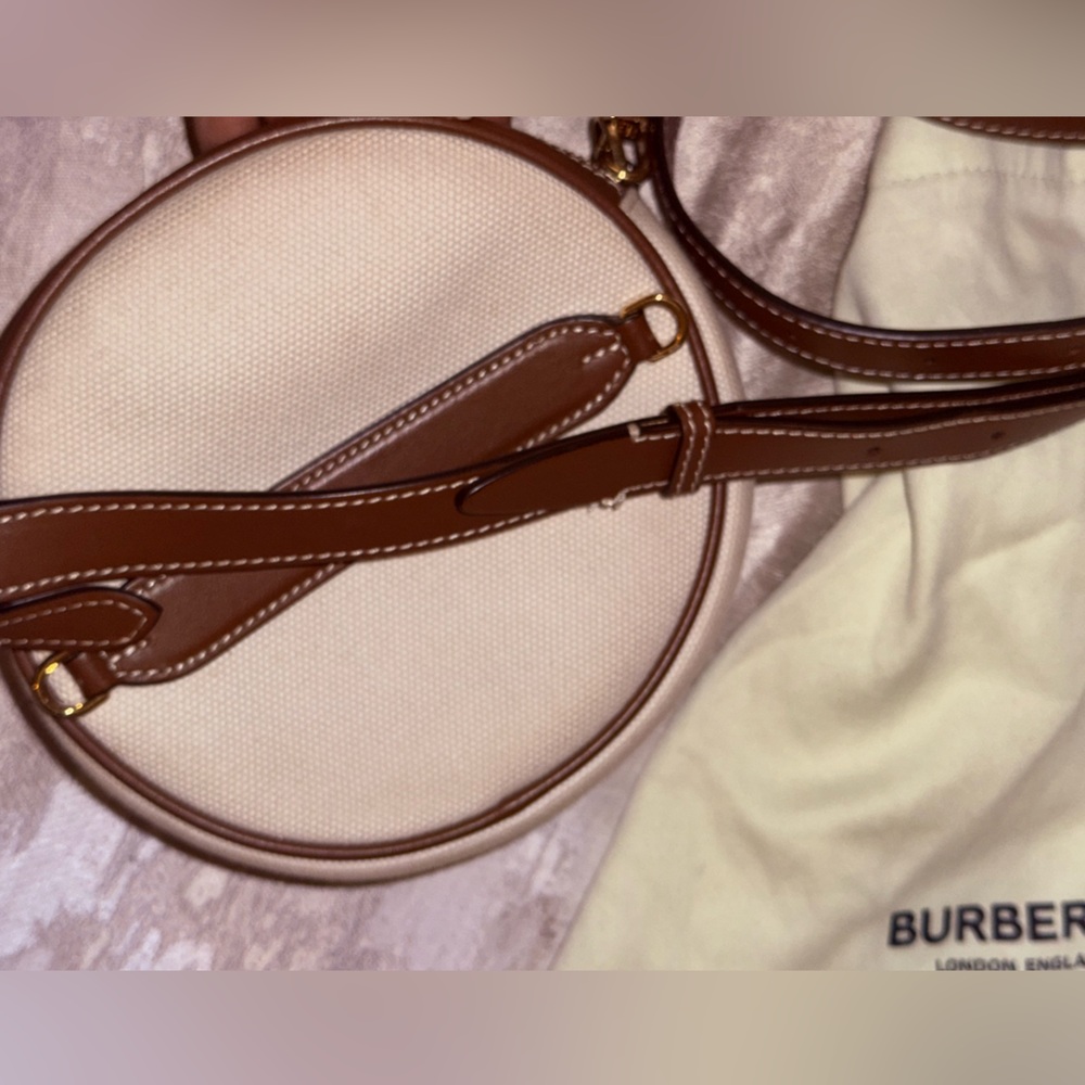Authentic Burberry Louise Canvas Round Belt Bag - Picture 6 of 8